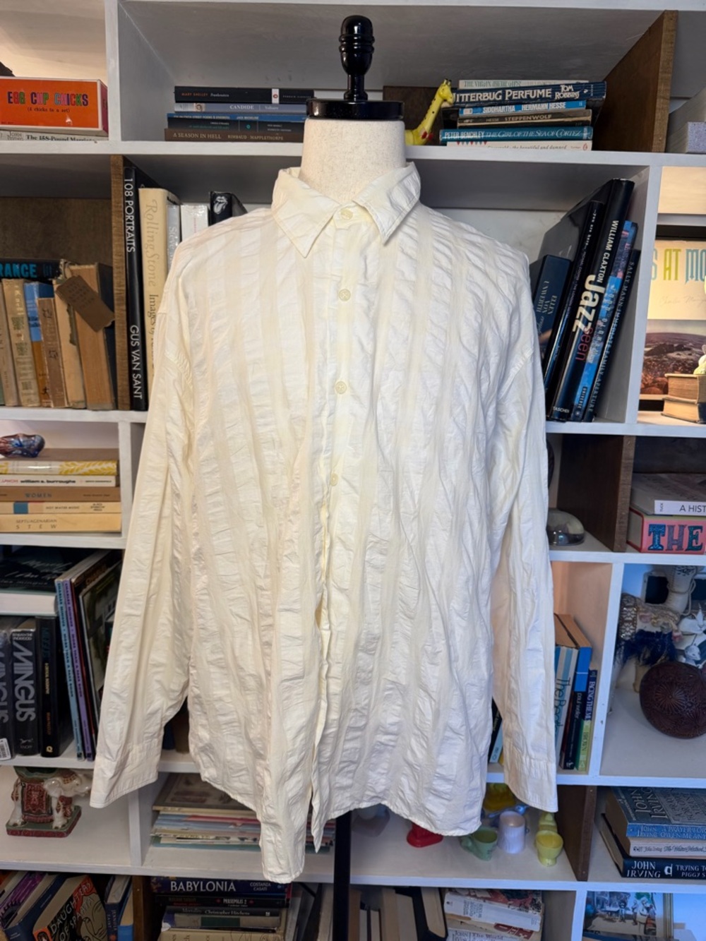 Crisp Textured Button-Up Shirt in Off-White